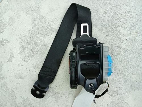 Mercedes class seat belt - a,
