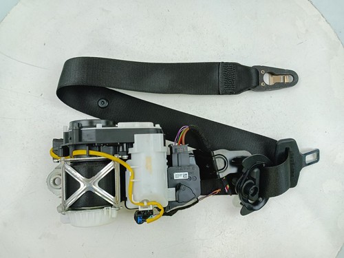 Mercedes class seat belt - mercedes, e