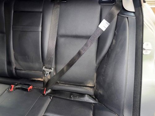Mercedes class seat belt - mercedes,
