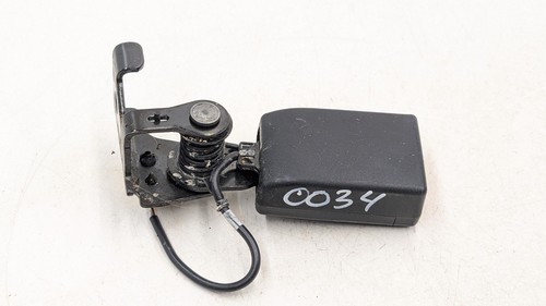 Mercedes gla x156 seat belt - mercedes,
